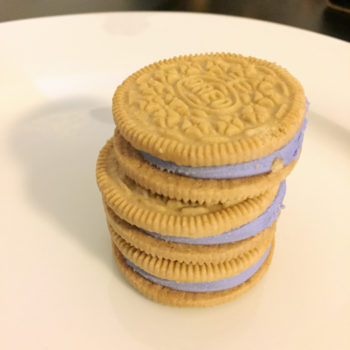 Blueberry Pie Oreo - ZOMG! Candy