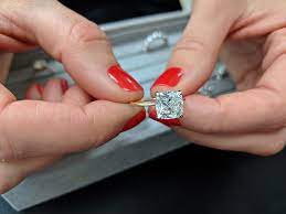 How Much Does It Cost to Insure an Engagement Ring?