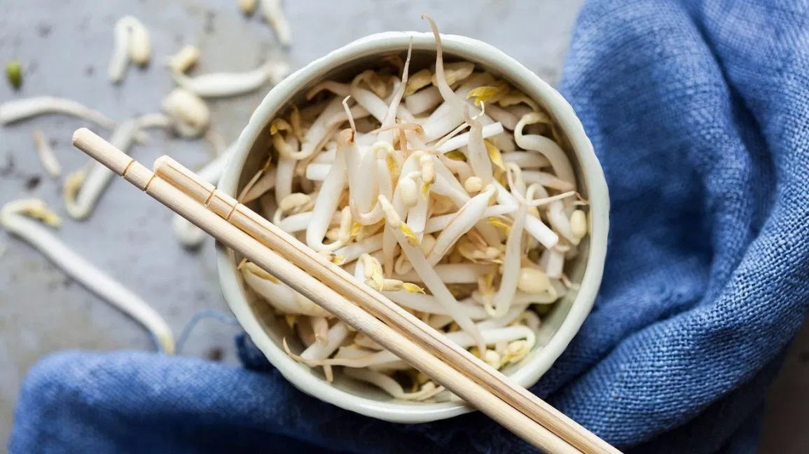 12 Amazing Health Benefits Of Bean Sprouts