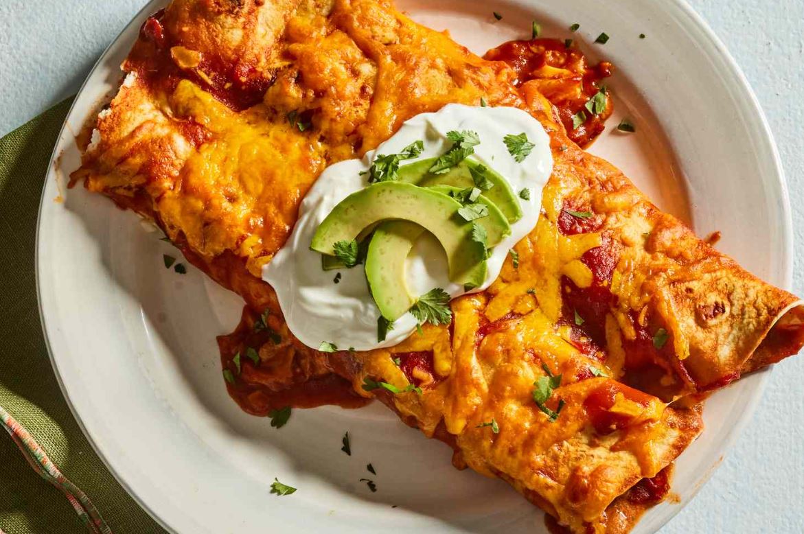 What Goes With Chicken Enchiladas